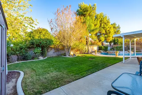 44816 Fenhold St, Lancaster, CA 93535 photo 32