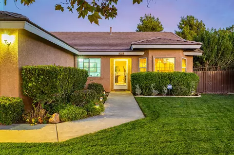 44816 Fenhold St, Lancaster, CA 93535 photo 9