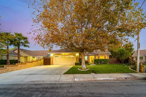 44816 Fenhold St, Lancaster, CA 93535 photo 8