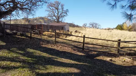 17711 Tanforan Dr, Tehachapi, CA 93561 photo 45