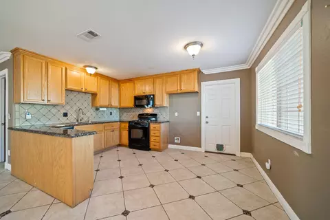 43321 Edson Ave, Lancaster, CA 93536 photo 11
