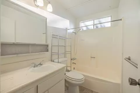 6852 Sage Brush Ave, Lancaster, CA 93536 photo 13