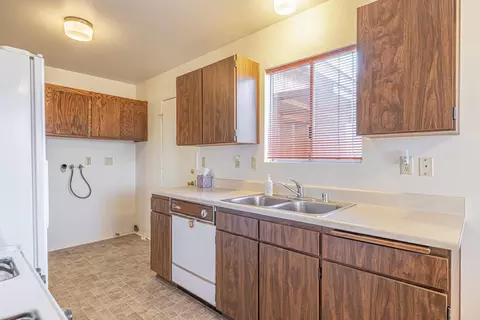 6852 Sage Brush Ave, Lancaster, CA 93536 photo 7