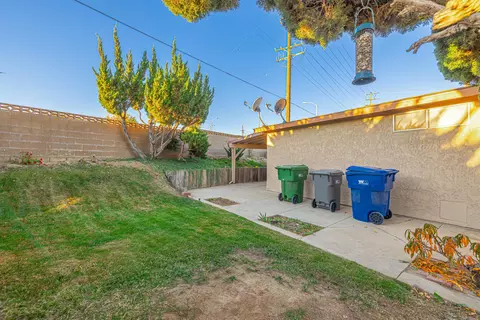 6852 Sage Brush Ave, Lancaster, CA 93536 photo 16