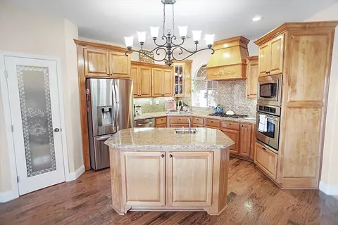 407 Mesquite Dr, Tehachapi, CA 93561 photo 8