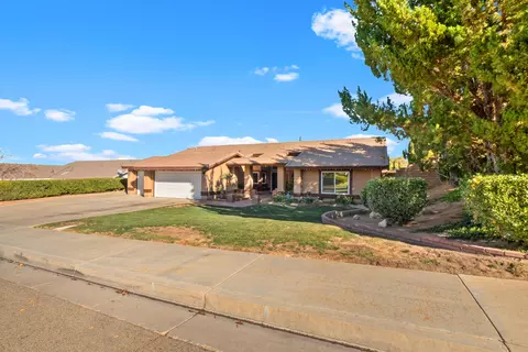 41306 Sequoia Ave, Palmdale, CA 93551 photo 2