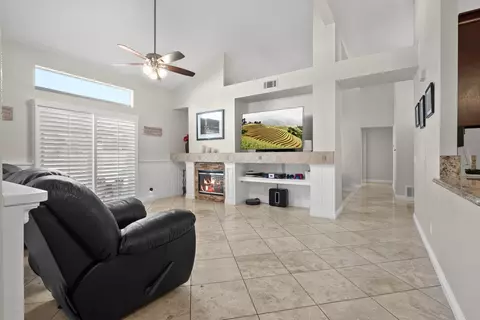 41306 Sequoia Ave, Palmdale, CA 93551 photo 9