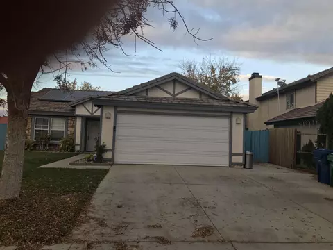 2341 Lightcap St E, Lancaster, CA 93535 photo 2