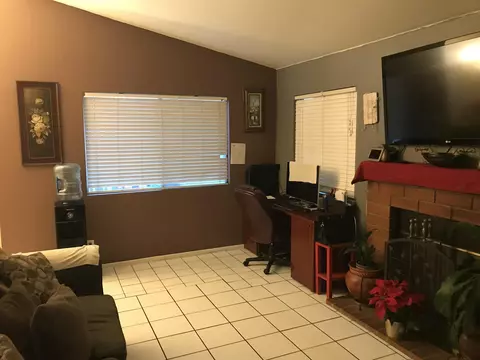 2341 Lightcap St E, Lancaster, CA 93535 photo 10