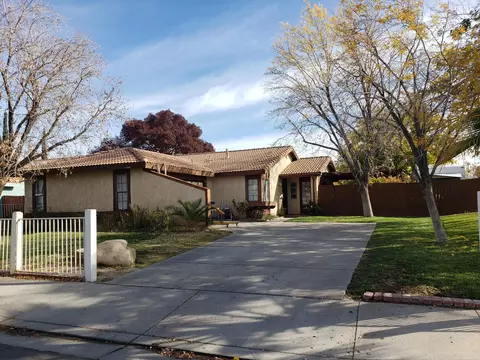 37840 45th St E, Palmdale, CA 93552 photo 2