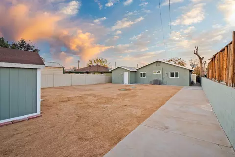 1024 Ave P5 E, Palmdale, CA 93550 photo 11