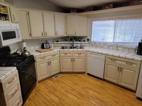 45465 25th Street East St E #5, Lancaster, CA 93535 photo 15