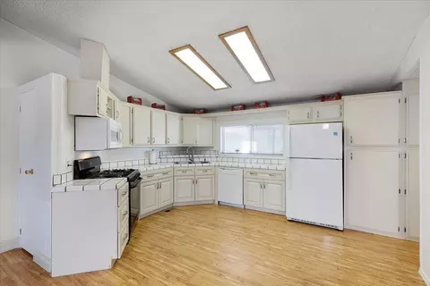 45465 25th Street East St E #5, Lancaster, CA 93535 photo 5
