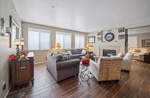 43819 Windrose Pl, Lancaster, CA 93536 photo 8