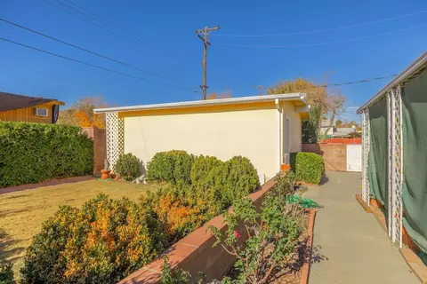 45917 Kingtree Ave, Lancaster, CA 93534 photo 32