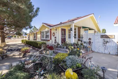50421 258th St #W, Lancaster, CA 93536 photo 2