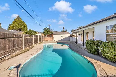 8143 Wynne Ave, Reseda, CA 91335 photo 34