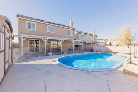 44034 Marbella St, Lancaster, CA 93536 photo 8