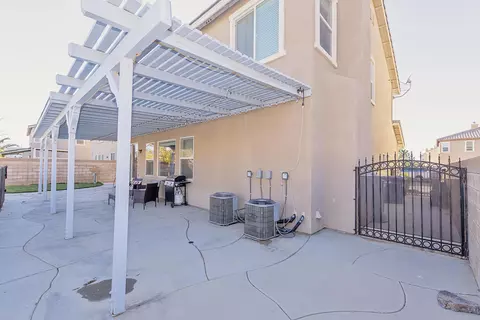 44034 Marbella St, Lancaster, CA 93536 photo 7