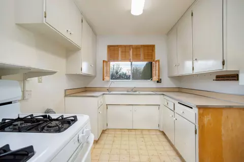 633 Lancaster Blvd E, Lancaster, CA 93535 photo 11