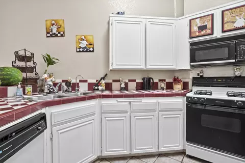 37437 42nd St E, Palmdale, CA 93552 photo 8