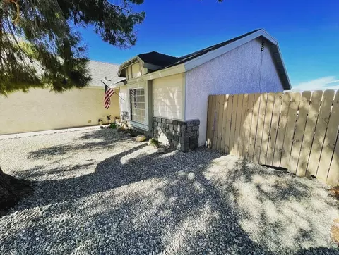1619 Renee St, Lancaster, CA 93535 photo 3