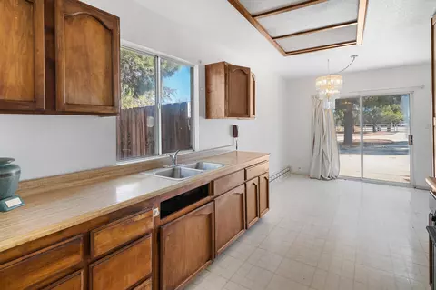 38745 26th St E, Palmdale, CA 93550 photo 13