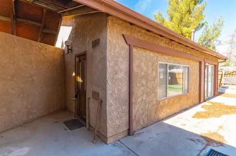 38745 26th St E, Palmdale, CA 93550 photo 6