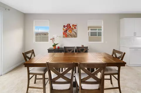 1819 Holguin St E, Lancaster, CA 93535 photo 8