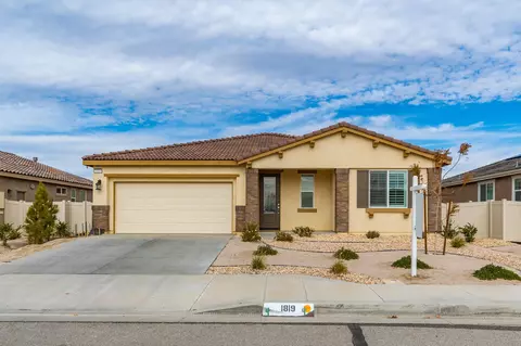 1819 Holguin St E, Lancaster, CA 93535 photo 1