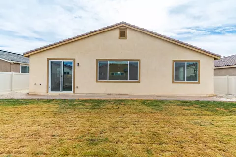 1819 Holguin St E, Lancaster, CA 93535 photo 32