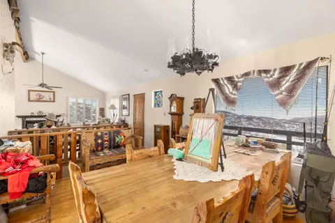 22301 Hillside Ct, Tehachapi, CA 93561 photo 14