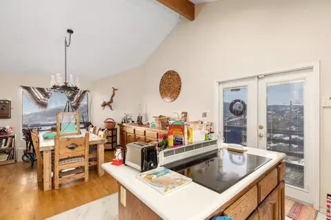 22301 Hillside Ct, Tehachapi, CA 93561 photo 12