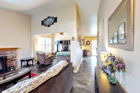 520 Ave J 9 E, Lancaster, CA 93535 photo 5