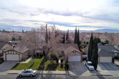 520 Ave J 9 E, Lancaster, CA 93535 photo 3