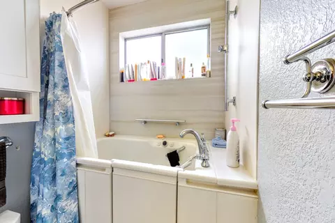 520 Ave J 9 E, Lancaster, CA 93535 photo 25