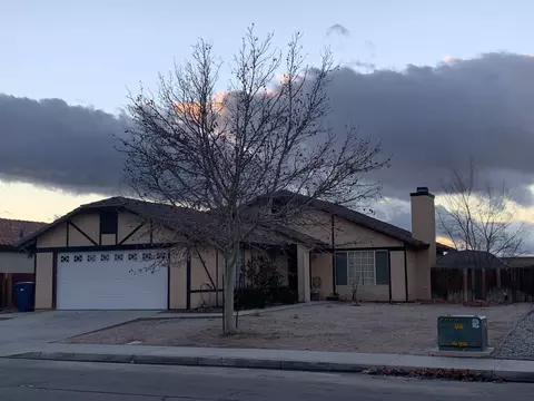45449 17th St E, Lancaster, CA 93535 photo 2