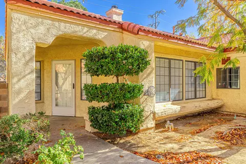 44340 Fenner Ave, Lancaster, CA 93536 photo 3