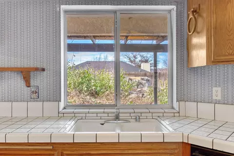 1137 Redwood Ct, Tehachapi, CA 93561 photo 21