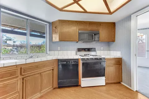 1137 Redwood Ct, Tehachapi, CA 93561 photo 20