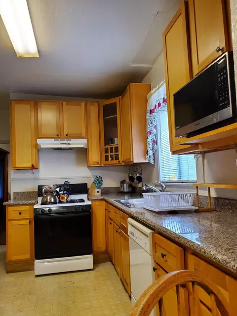1109 Russell St, Berkeley, CA 94702 photo 14
