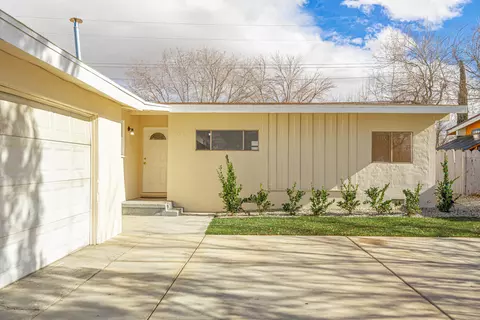 45502 Fig Ave, Lancaster, CA 93534 photo 2
