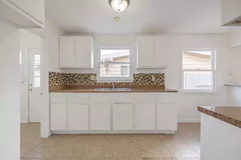 45502 Fig Ave, Lancaster, CA 93534 photo 7