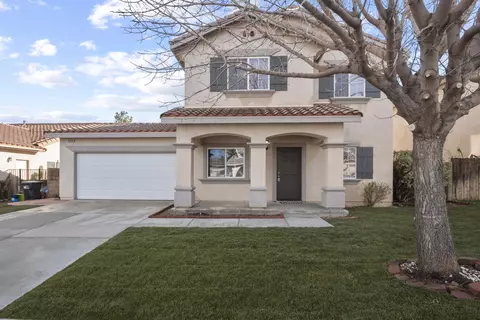 43418 Rucker St, Lancaster, CA 93535 photo 2