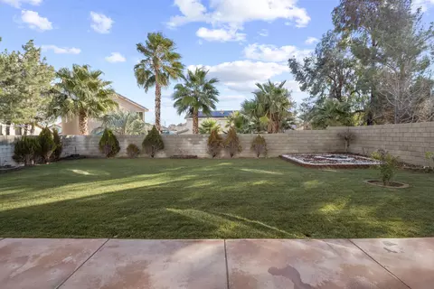43418 Rucker St, Lancaster, CA 93535 photo 32