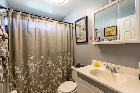 1620 Ahart St, Simi Valley, CA 93065 photo 21