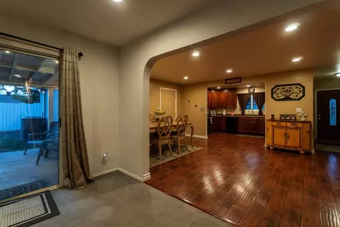 1620 Ahart St, Simi Valley, CA 93065 photo 24