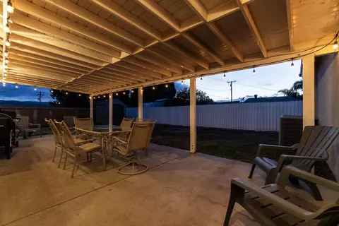 1620 Ahart St, Simi Valley, CA 93065 photo 25