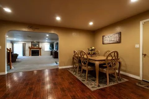 1620 Ahart St, Simi Valley, CA 93065 photo 11
