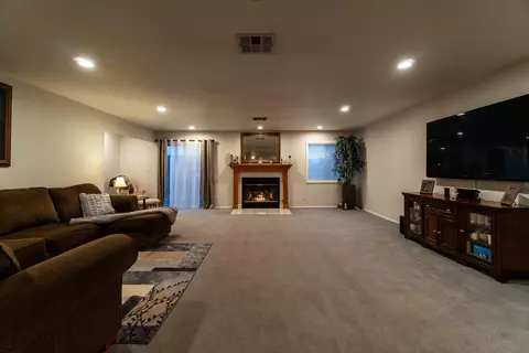 1620 Ahart St, Simi Valley, CA 93065 photo 15